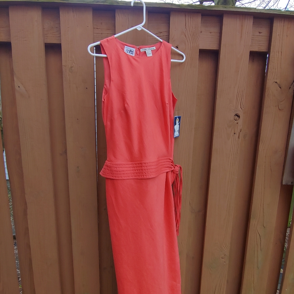 Nikki Valentine NWT 100% linen maxi dress size 8